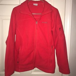 Women’s Columbia zip up sweatshirt